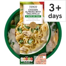 Tesco Chicken Alfredo with tagliatelle 400g