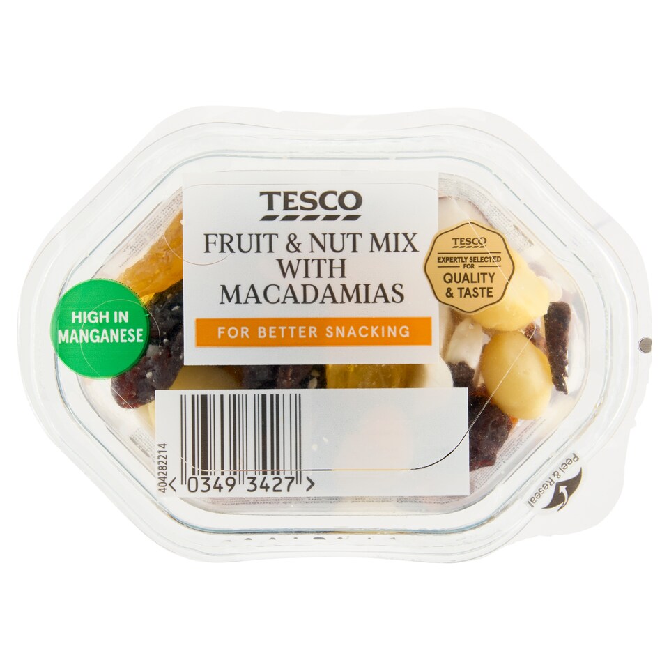 Tesco Zmes sušeného ovocia, jadier makadamových orechov a kokosových plátkov 55 g
