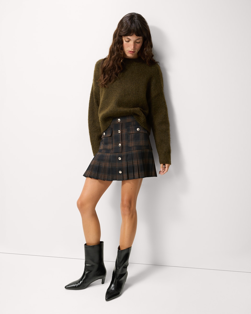 image 1 of F&F Cropped Knitted Jumper in Olive