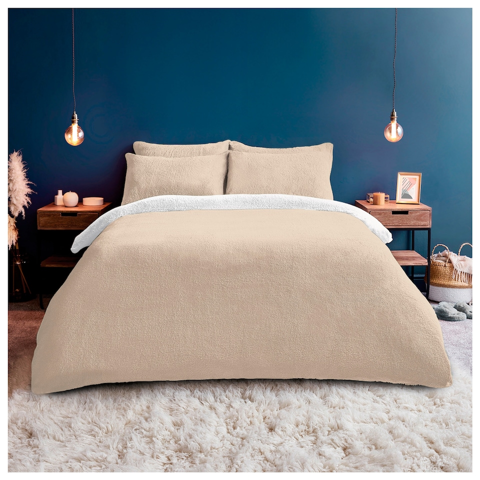 Silentnight Teddy Fleece Reversible Natural/Cream Duvet Set - Double