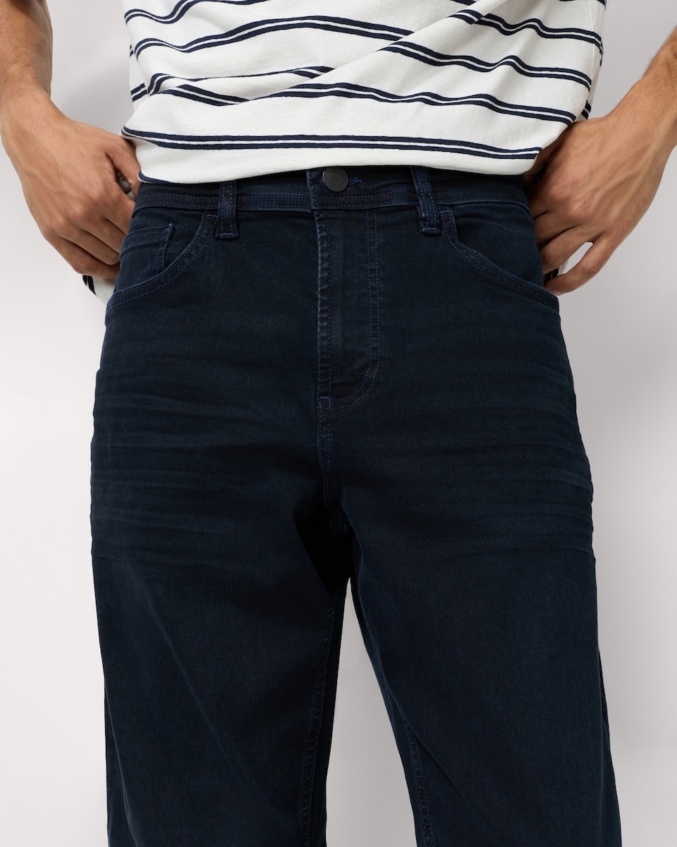 image 1 of F&F Straight Leg FREEF!T® Jeans in Black