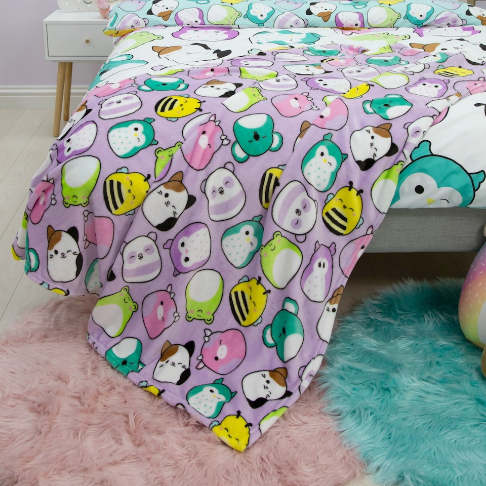 image 1 of SQUISHMALLOWS BRIGHT FLEECE BLANKET