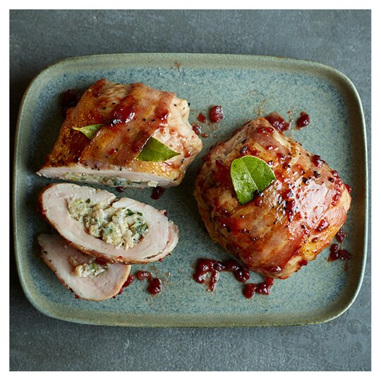 Tesco Two Pork, Bacon & Leek Stuffed Turkey Parcels Serves 2 Tesco