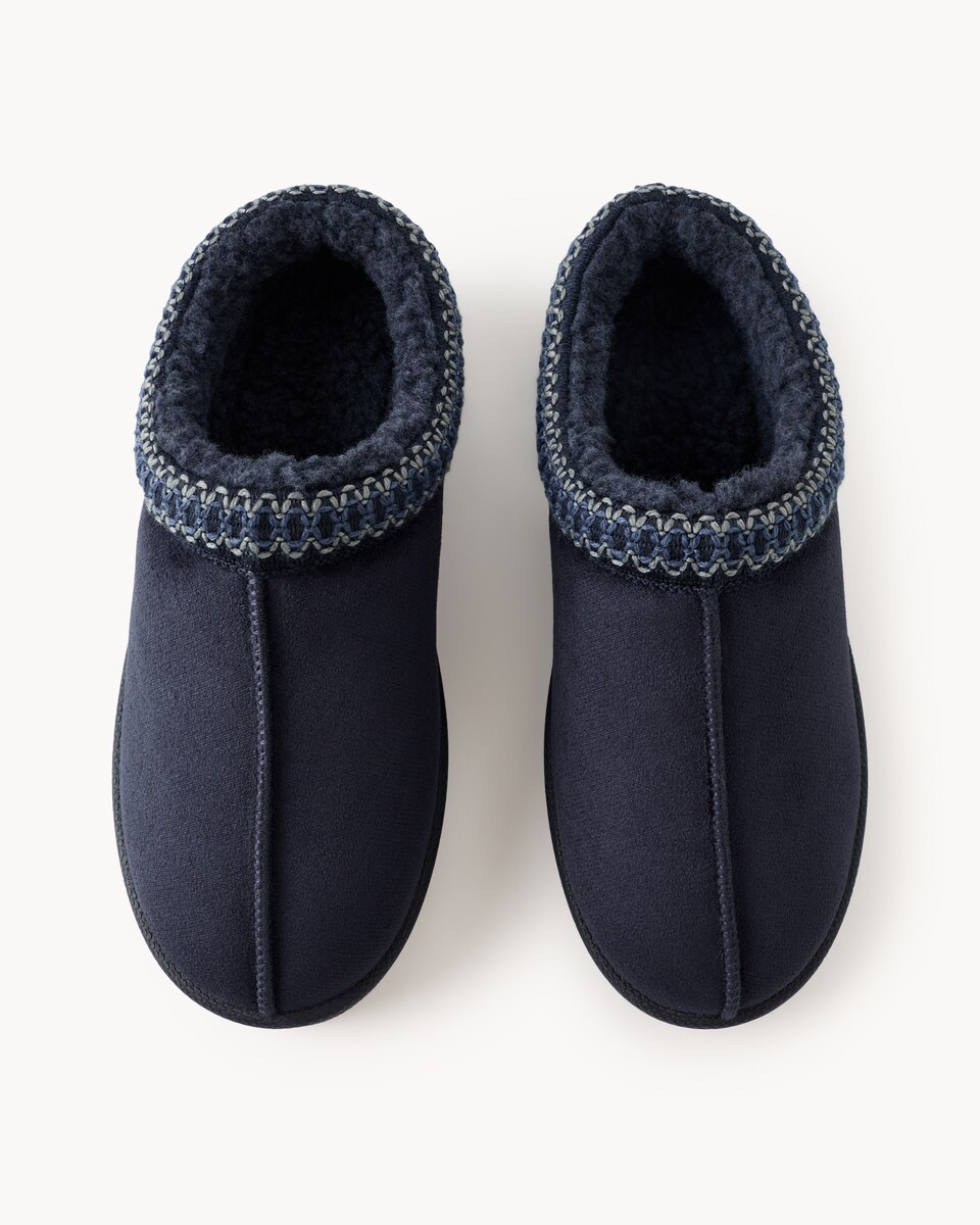 image 1 of F&F Boys Faux Fur Lined Braided Mule Slippers in Navy