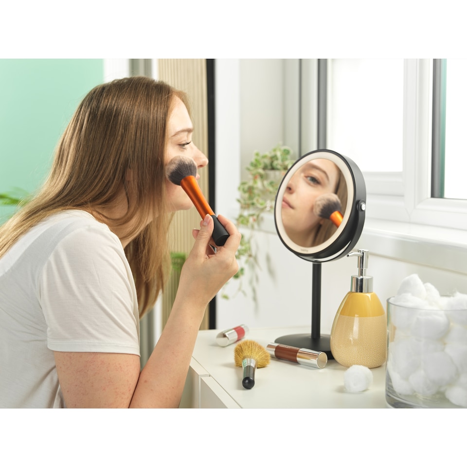 image 1 of Beldray Black 7 inch Telescopic LED Mirror