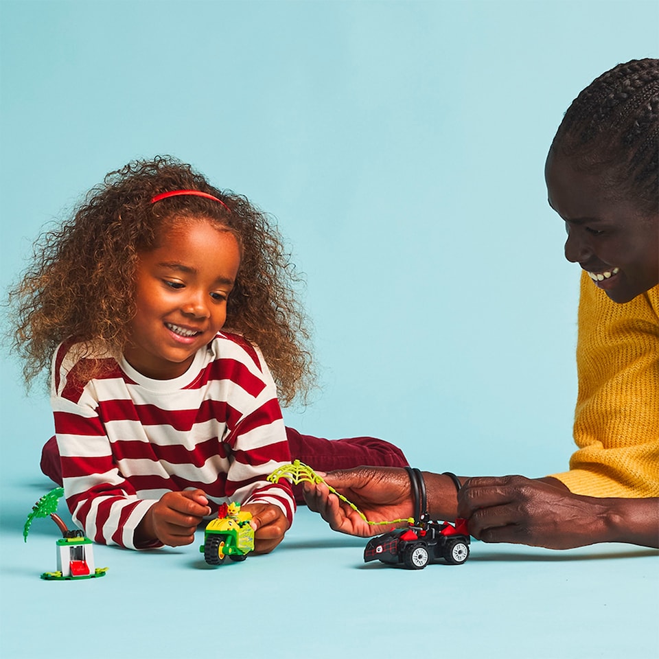 Obrázek 1 pro produkt LEGO Marvel Spidey a jeho úžasní přátelé 11198 Spin, Electro a honička s dinosauřím vozidlem