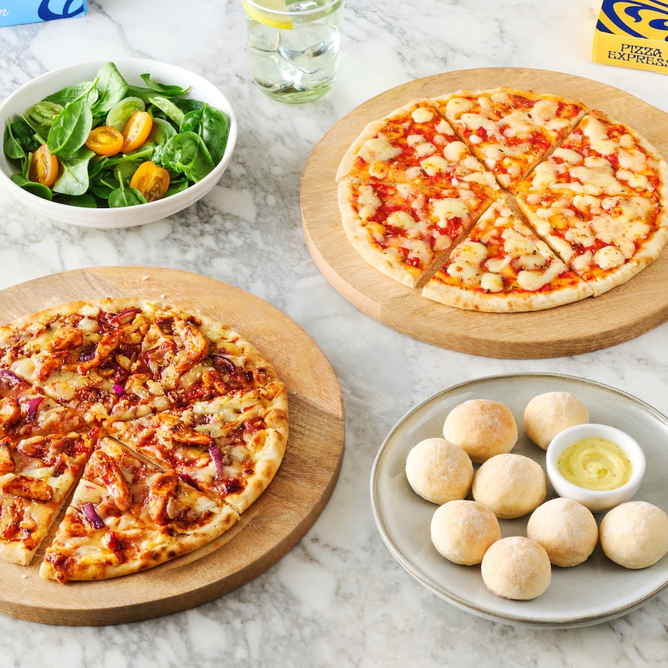image 1 of Pizza Express BBQ Chicken & Red Onion Pizza 272g