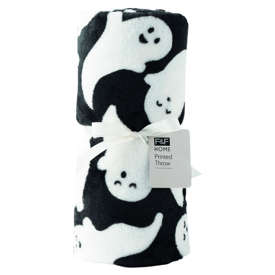 F&F Home Ghost Printed Fleece Throw 125 x 150 cm