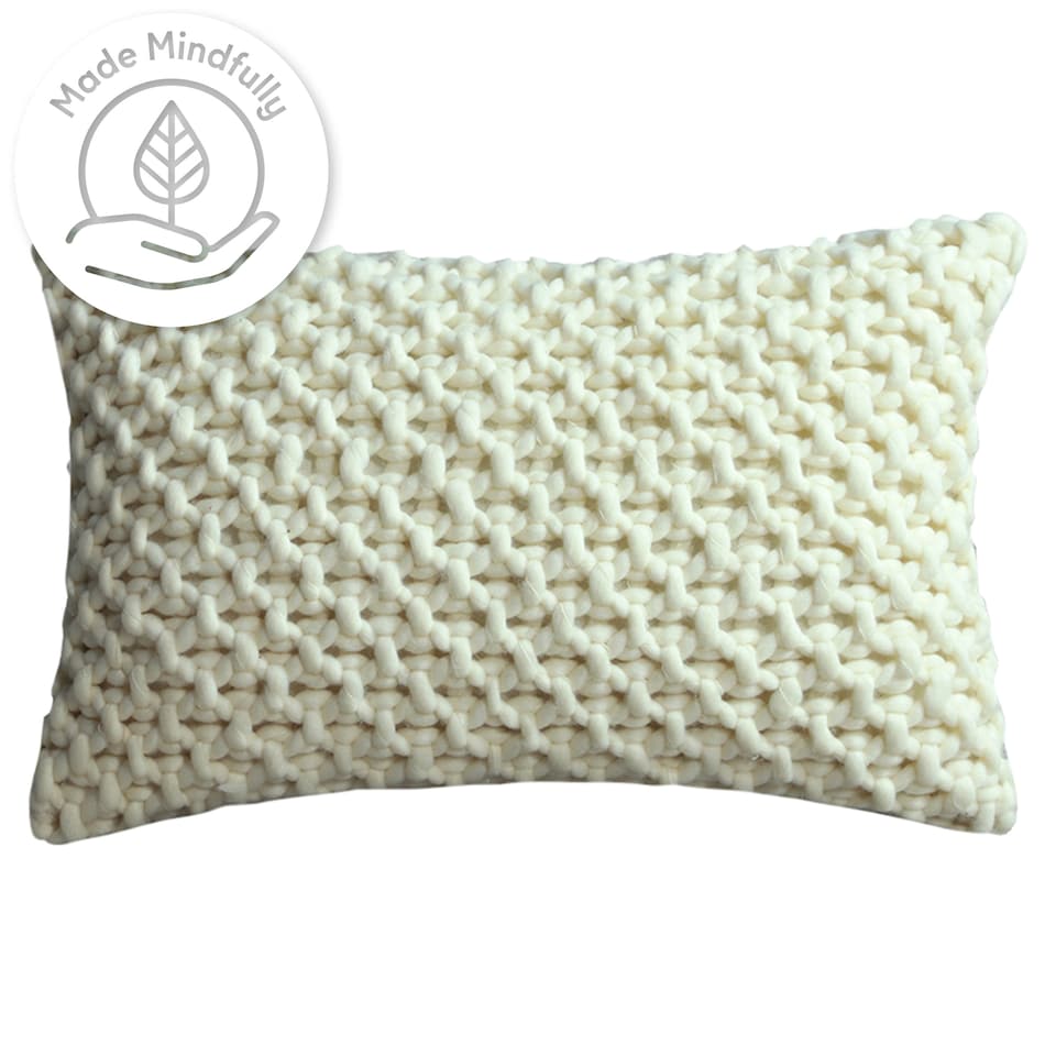 F&F Home krém kötött párna 30 cm x 50 cm