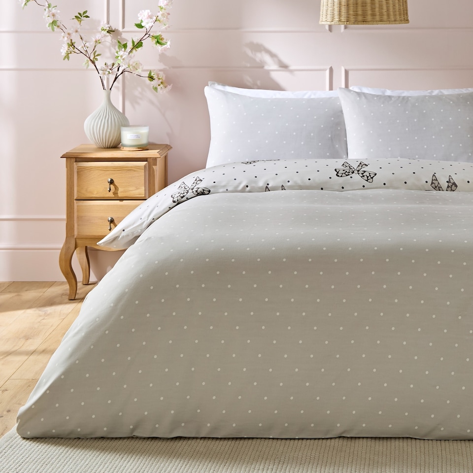 image 1 of Silentnight Love Sleep Bow print duvet set -double