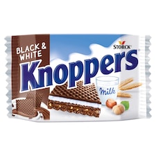 Knoppers Black & White tejes-mogyorós töltött ostya kakaós tejbevonóval félig mártva 25 g