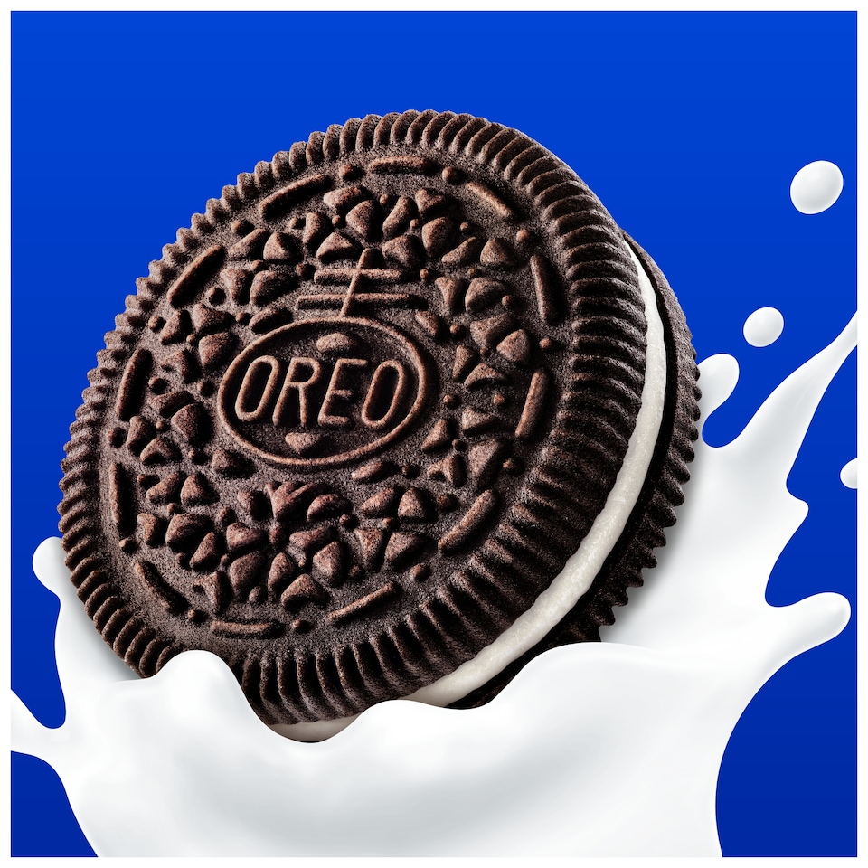 image 1 of OREO Vanilla Cookie Sandwich Biscuits 154G
