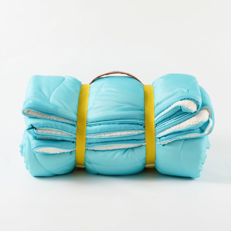  Tesco Quilted Blanket With Sherpa
