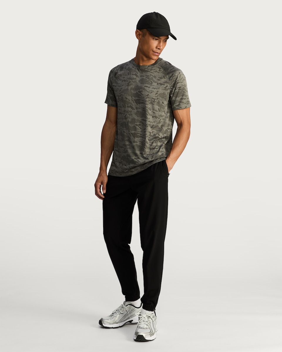 image 1 of F&F Active Regular Fit Stretch Joggers in Black