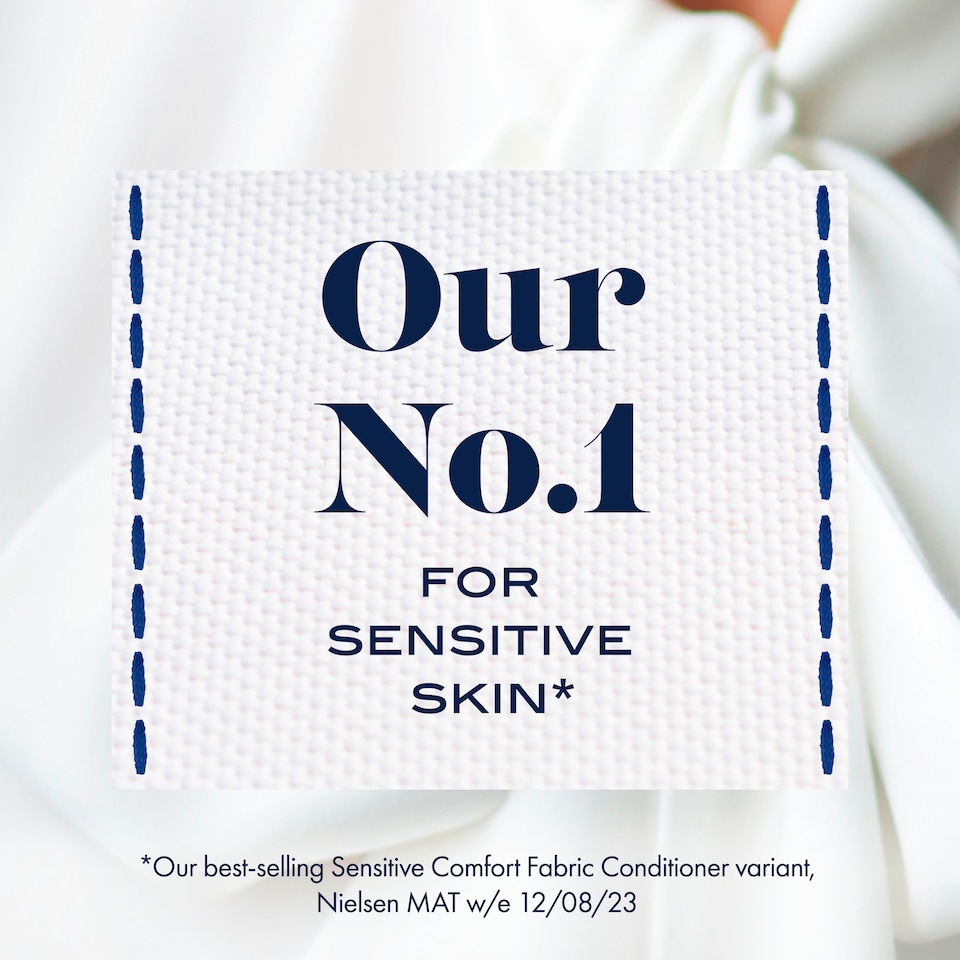 image 1 of Comfort Pure Sensitive Skin Fabric Conditioner 83 Washes 2490ml