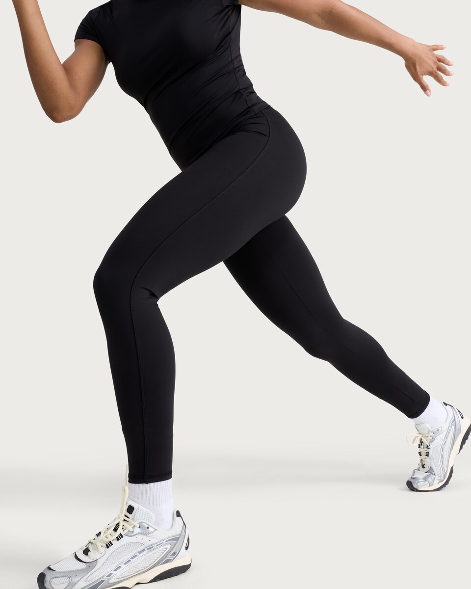 image 1 of F&F Active EVERYHOUR High Waisted Leggings in Black