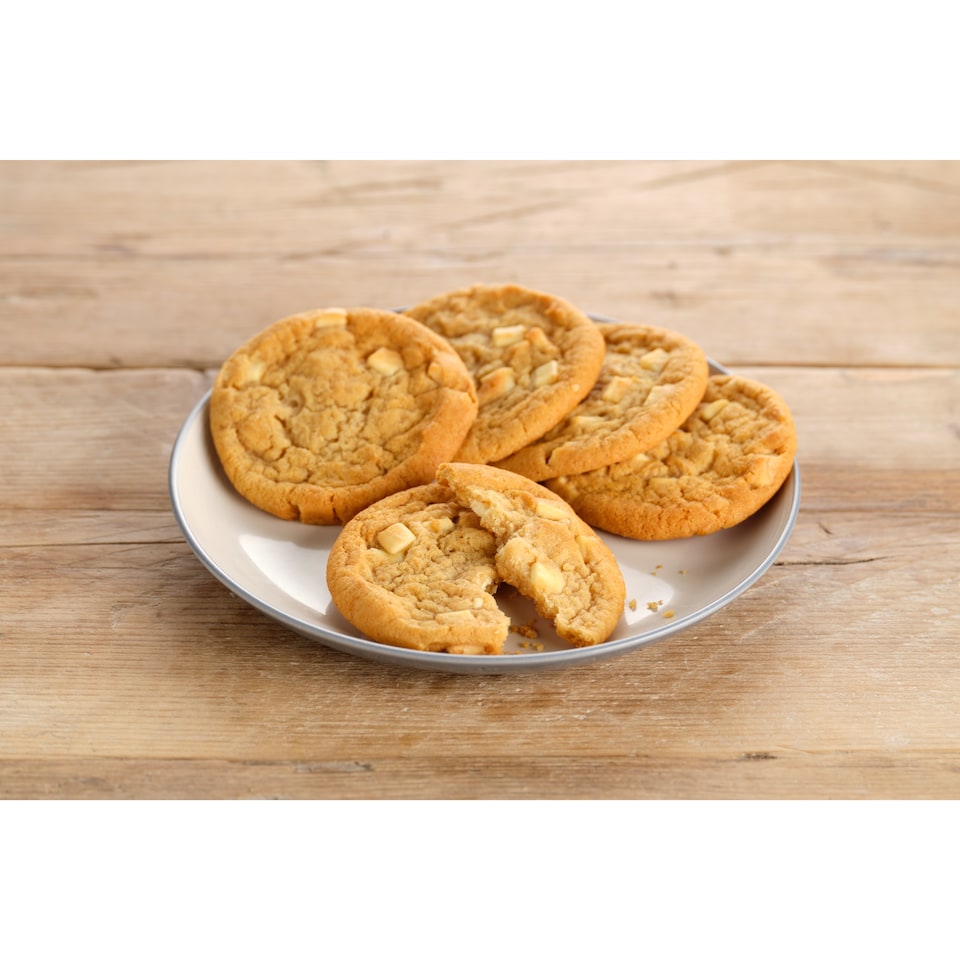 image 1 of Tesco White Chocolate Cookies 5 Pack