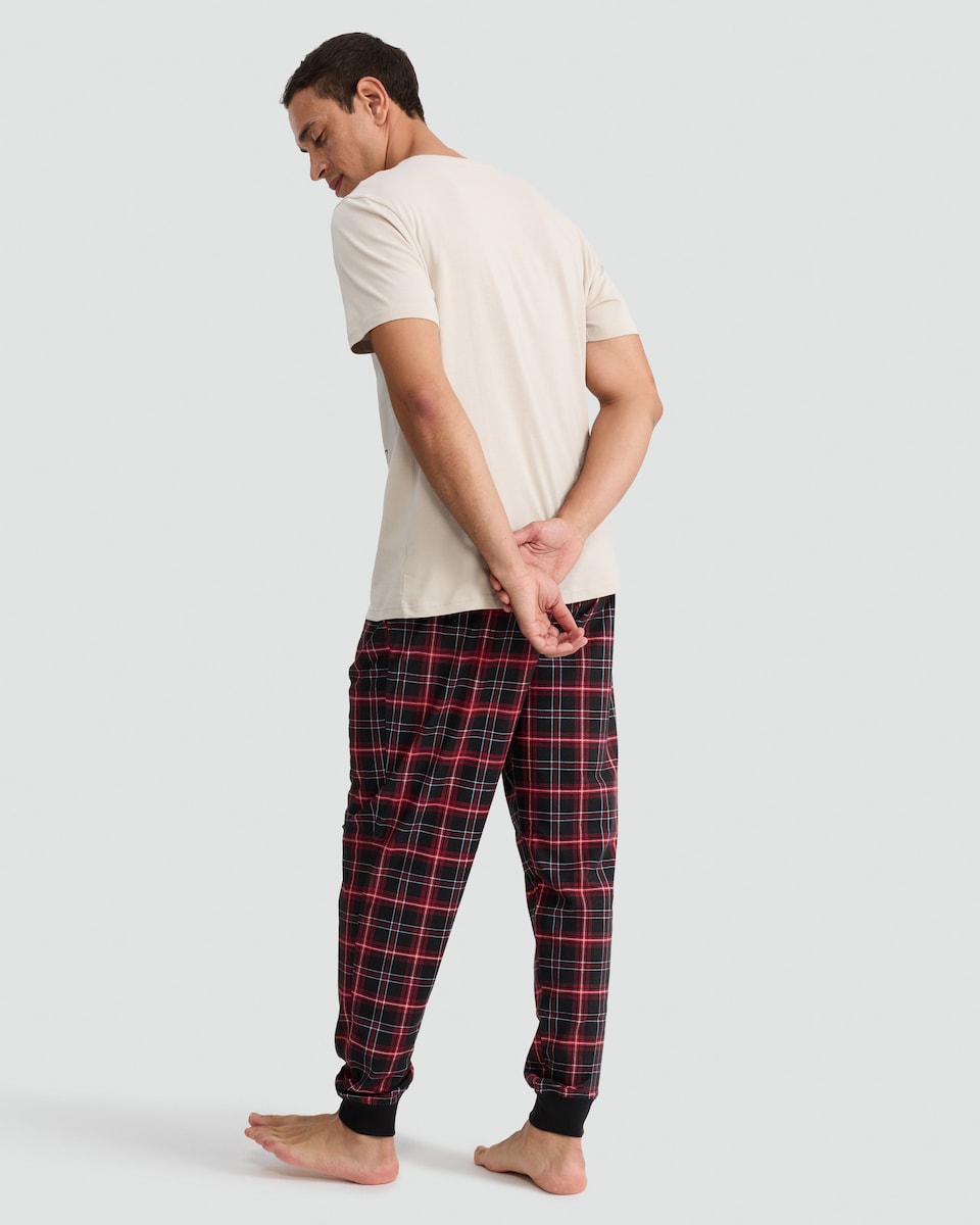 image 1 of Marvel Comic Print T-Shirt and Joggers Pyjamas in Multi