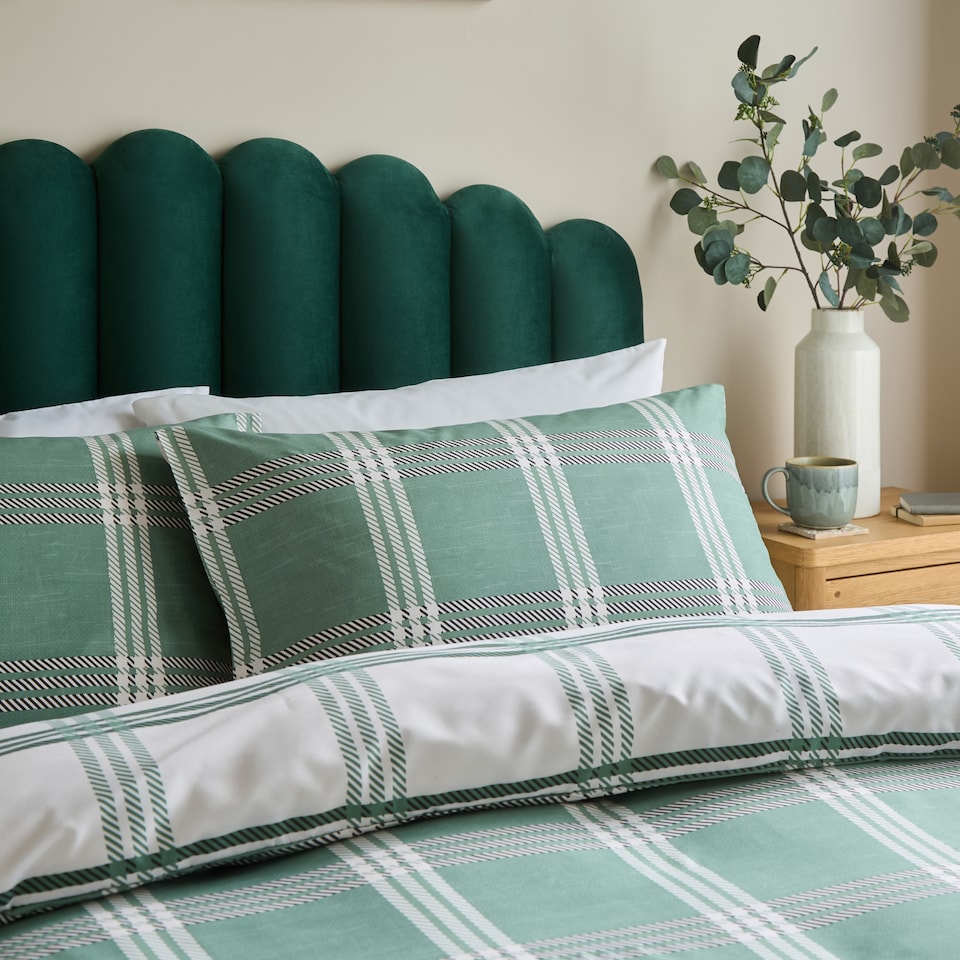 image 1 of SILENTNIGHT GREEN CHECK SUPERSOFT DUVET SET DOUBLE