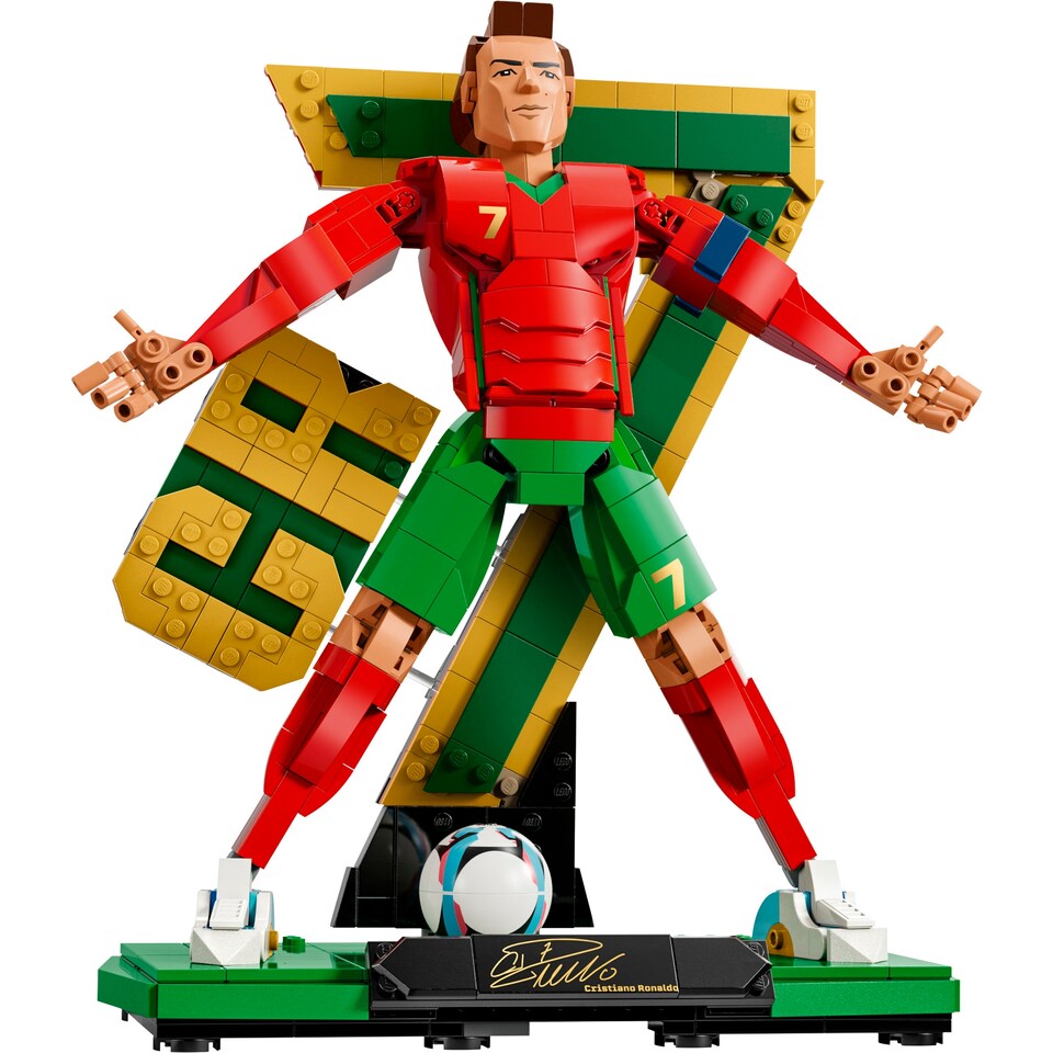 image 1 of LEGO Editions 43016 Cristiano Ronaldo - Soccer Legend