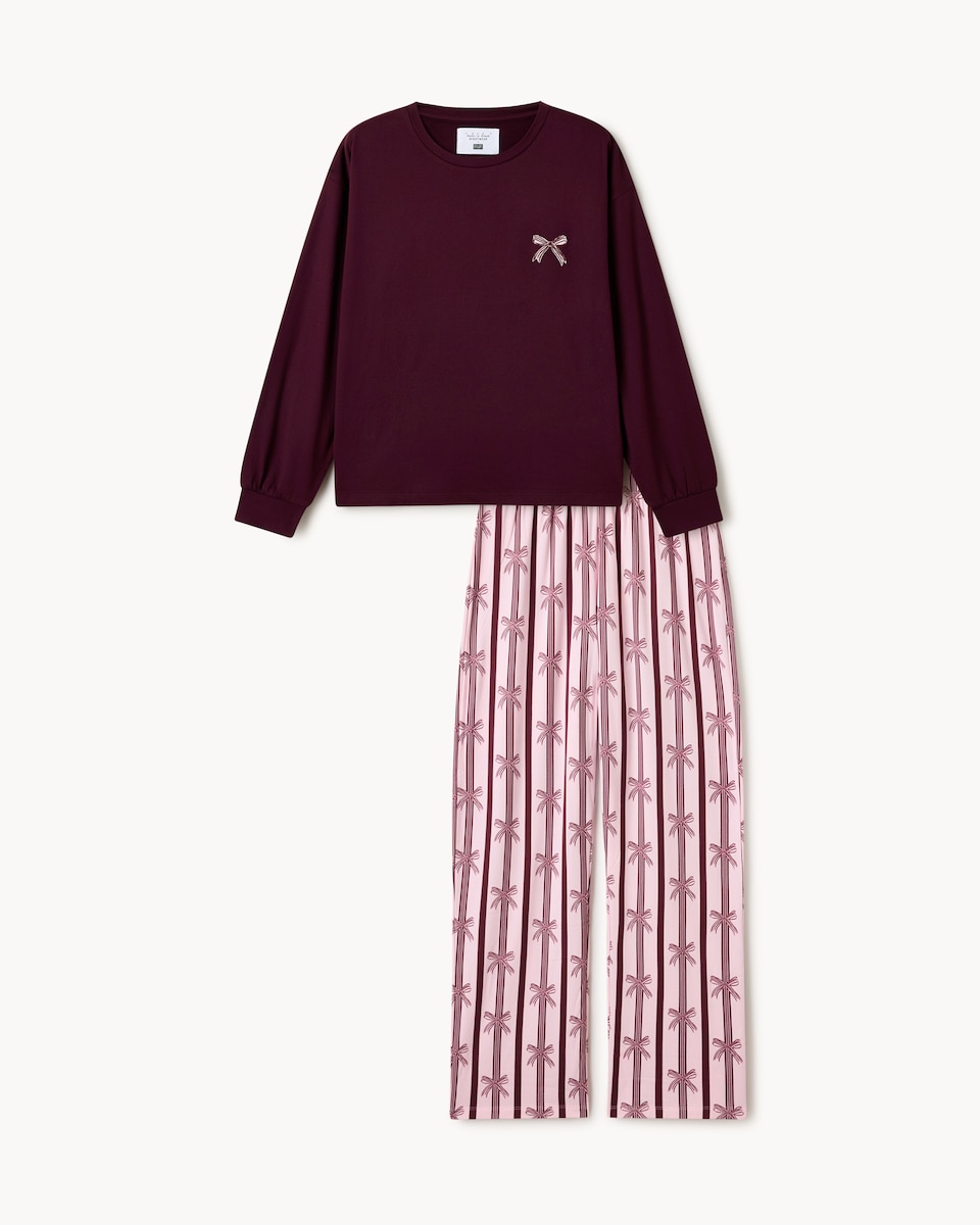 image 1 of F&F Fleece Bow Pyjama Set in Burgundy