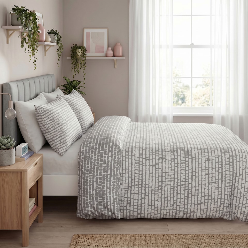 image 1 of Silentnight Supersoft Grey Geo Duvet Cover Set Single