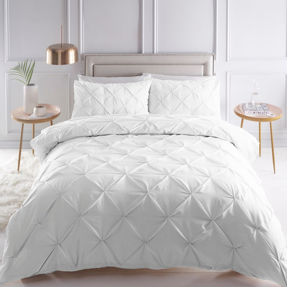 image 1 of Silent Night Cotton Rich White Duvet Set Kingsize