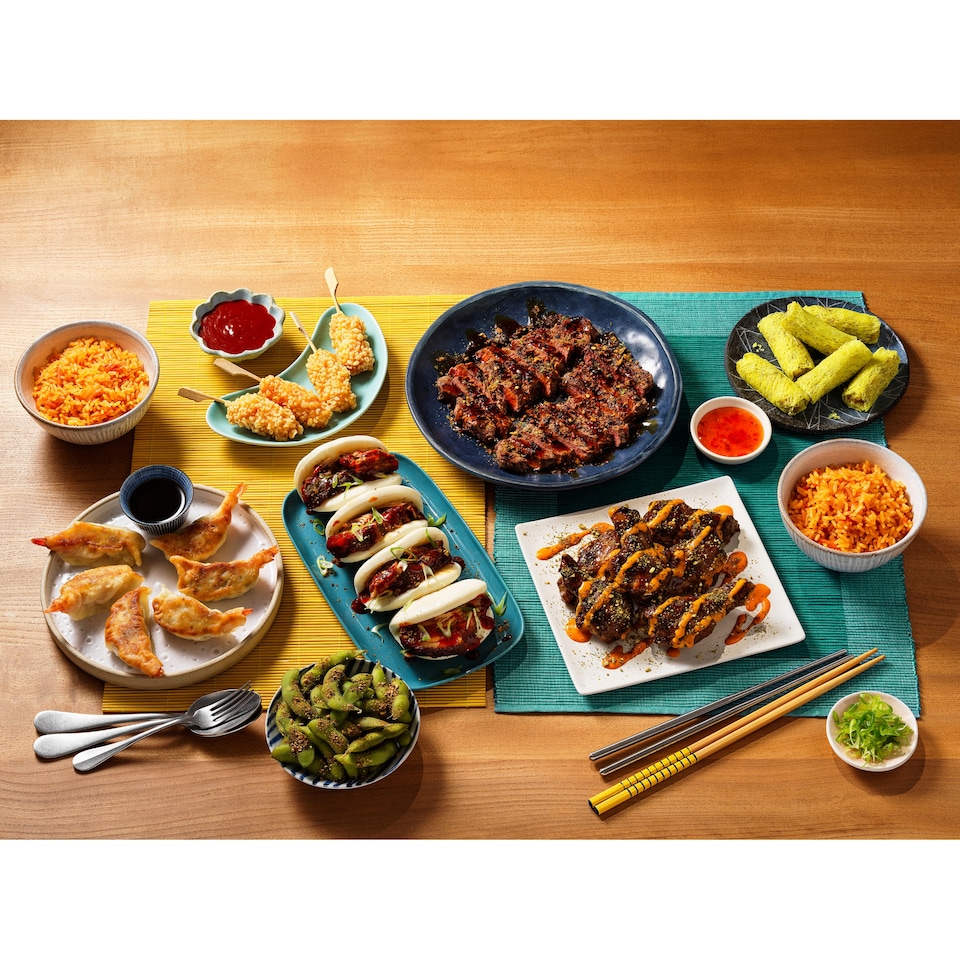 image 1 of Tesco TASTE DiSCOVERiES Flavours of Japan Edamame Pods with Togarashi Furikake 180g
