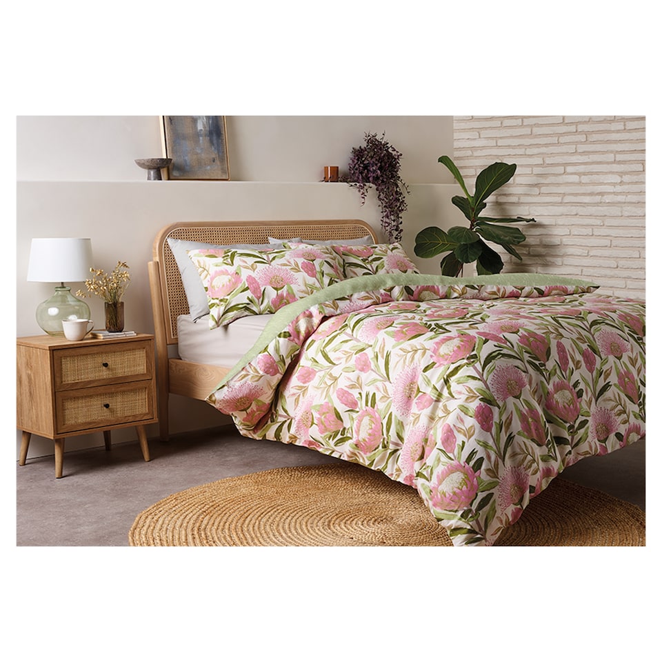 F&F Home Bedding Protea Duvet Set King