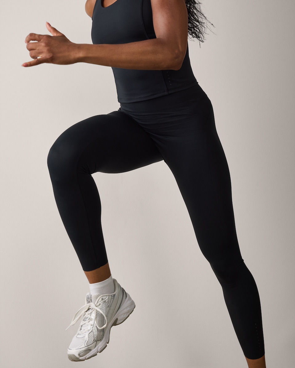 image 1 of F&F Active ULTRARUN High Waisted Leggings in Black