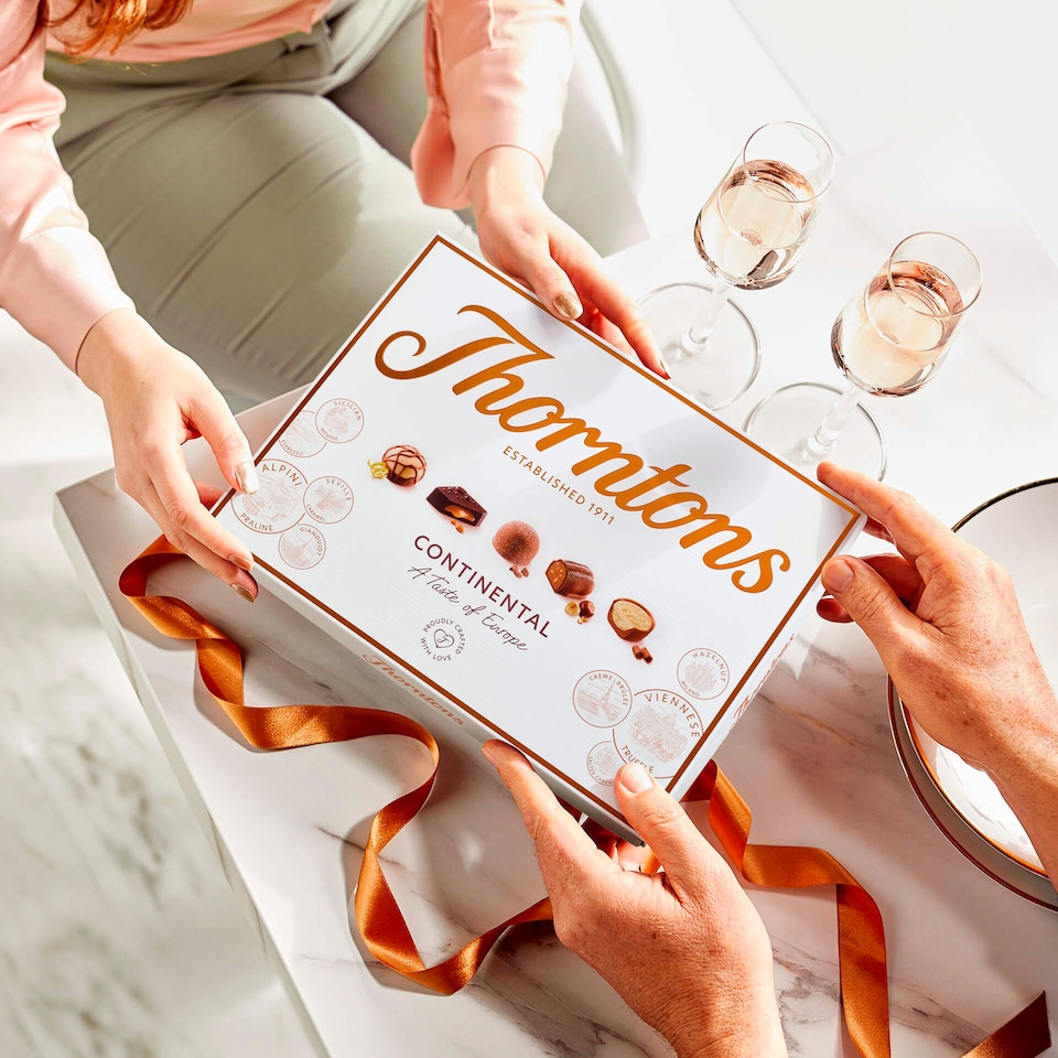 image 1 of Thorntons Continental Collection Boxed Chocolate 264G