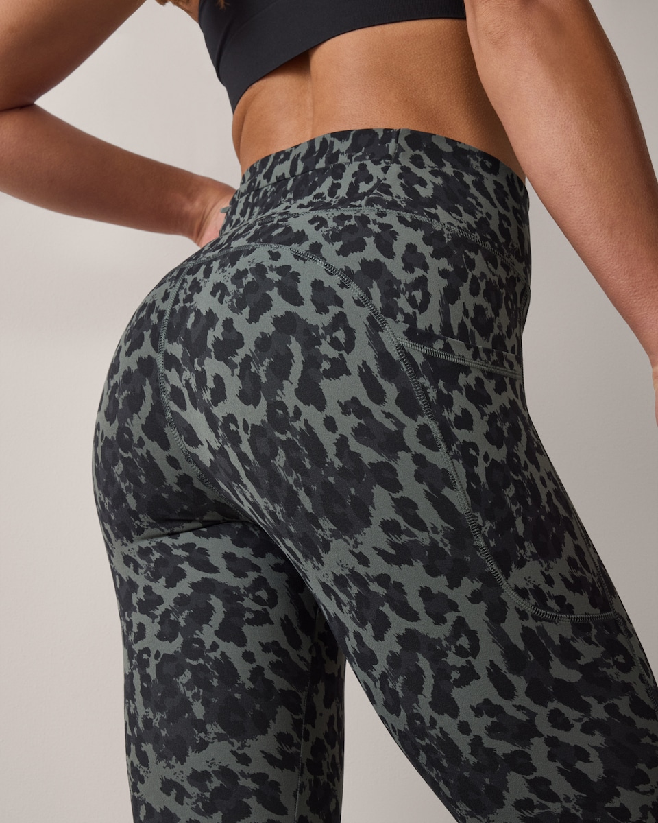 image 1 of F&F Active ULTRAMOVE High Waisted Pocket Leggings in Multi Green