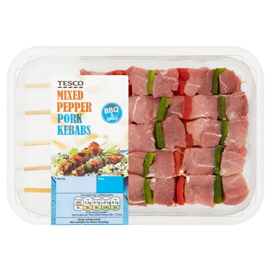 TESCO 5 PORK AND PEPPER KEBABS 360g