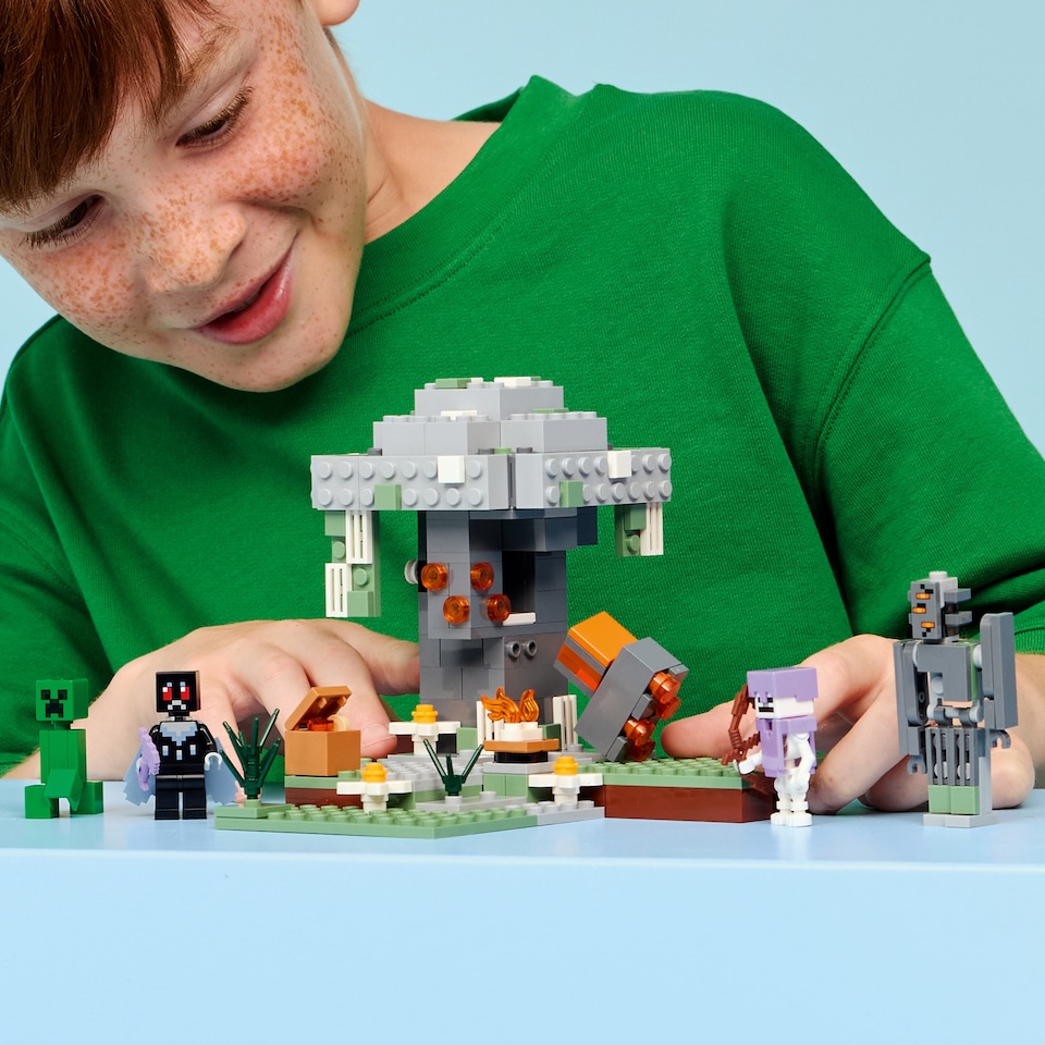 Obrázek 1 pro produkt LEGO Minecraft 21586 Bledá zahrada