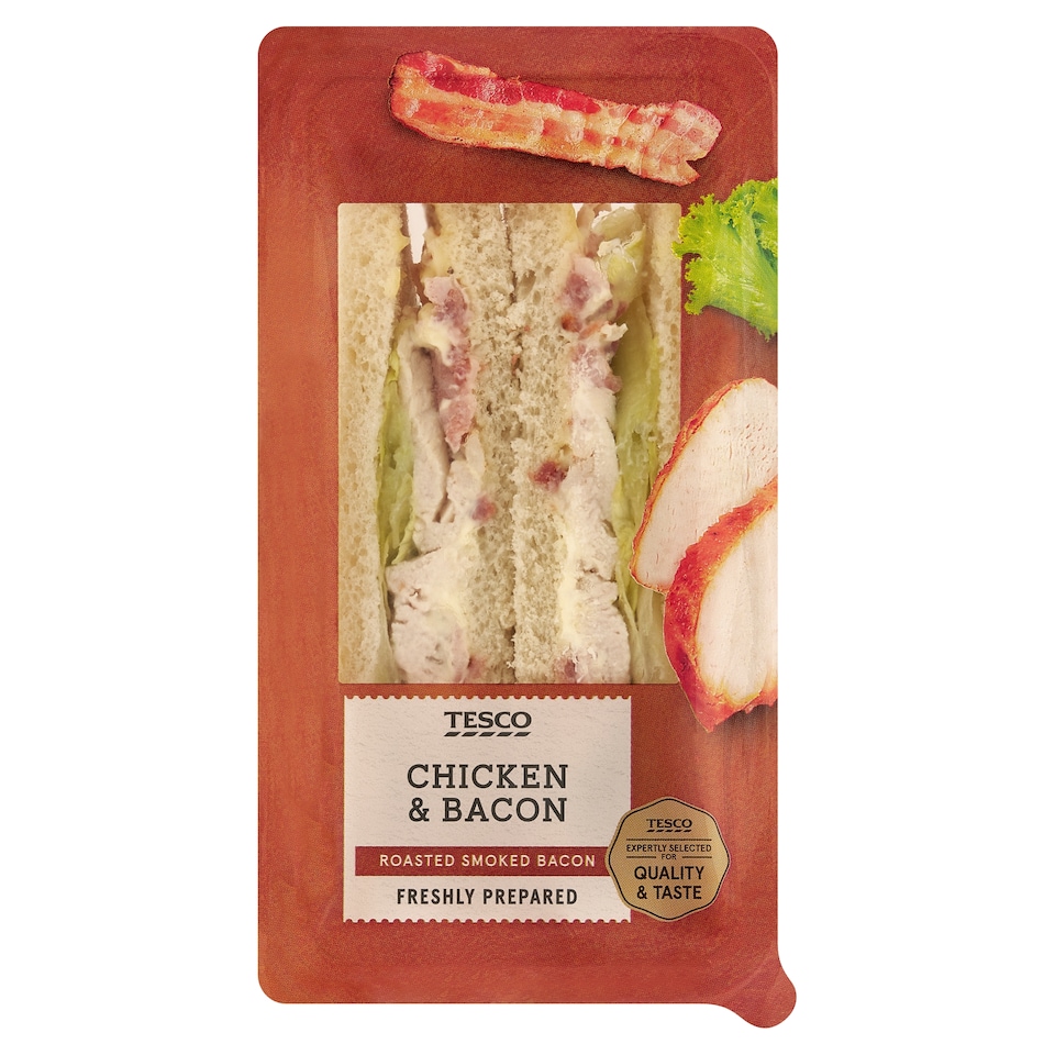 Tesco Toast Bread with Roasted Chicken, Mayonnaise Sauce, Salad and Bacon 167 g