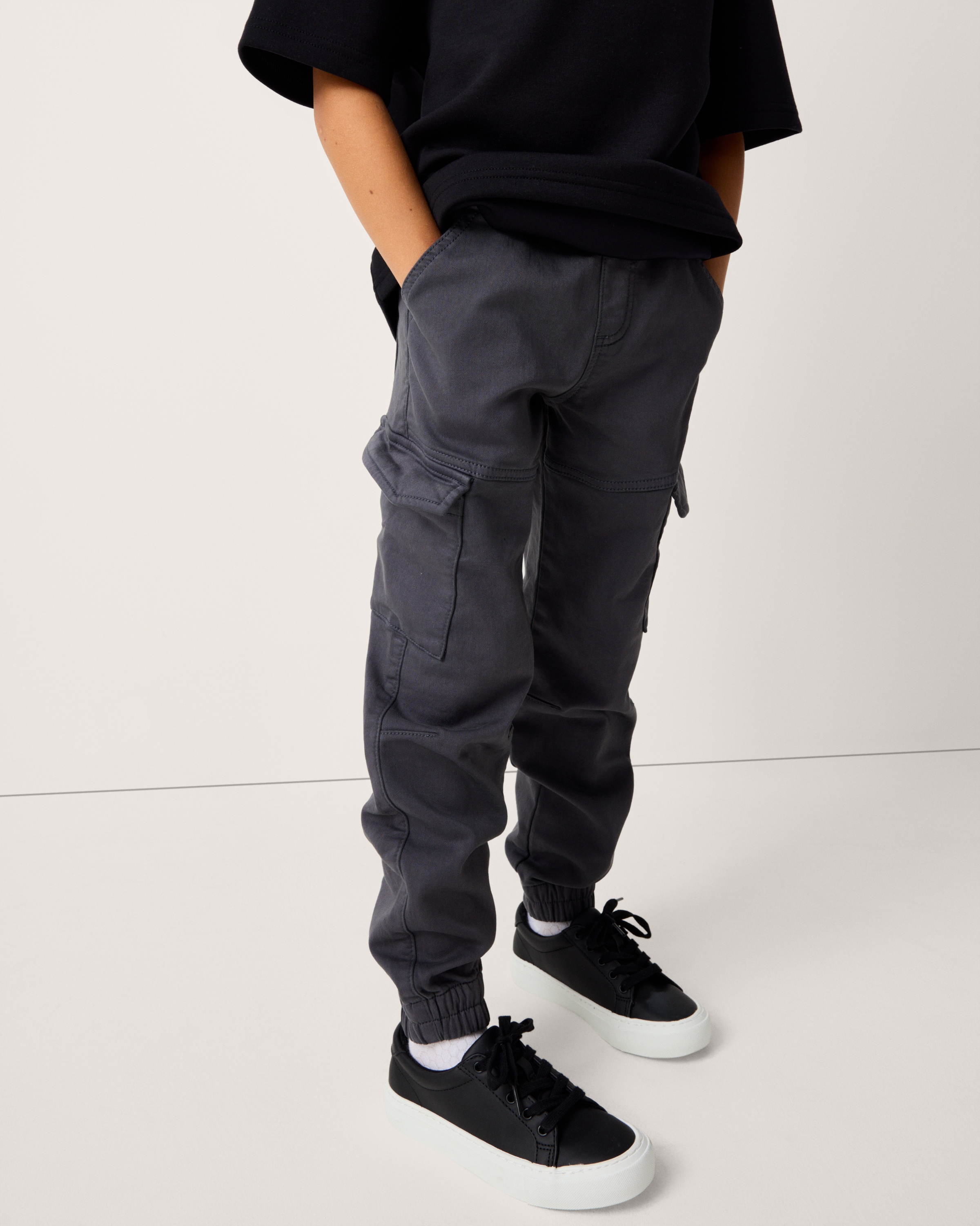 F&F Boys Cotton Rich Cuffed Cargo Trousers in Grey, 12-13 Years
