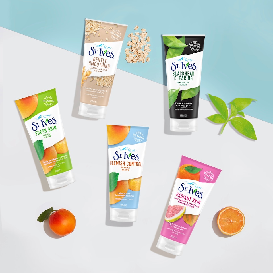 image 1 of St. Ives Blemish Fighting Apricot Scrub 150Ml