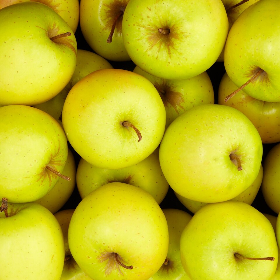 image 1 of Golden Delicious Apples Class 1 Loose