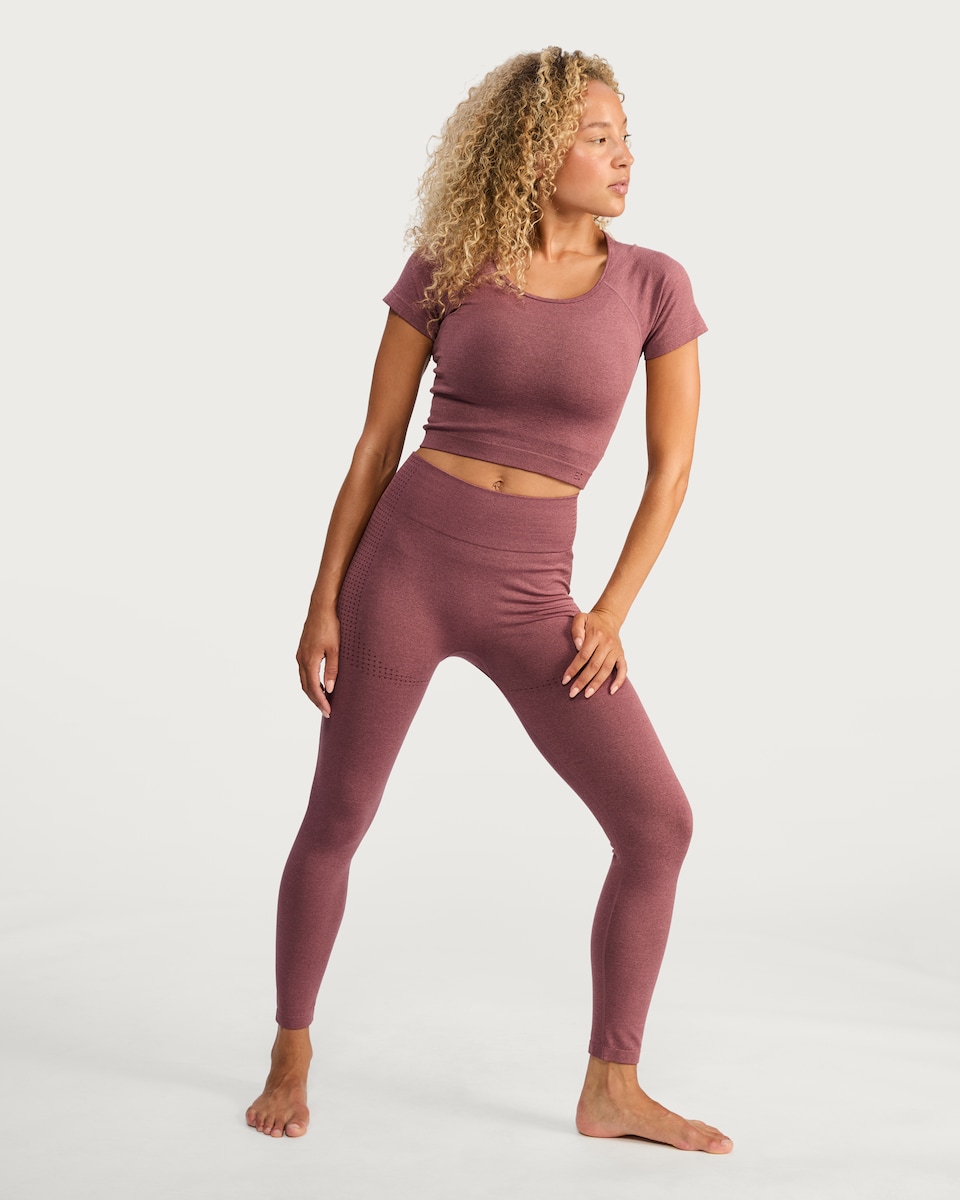 image 1 of F&F Active Seamfree Square Neck ports T-Shirt in Berry