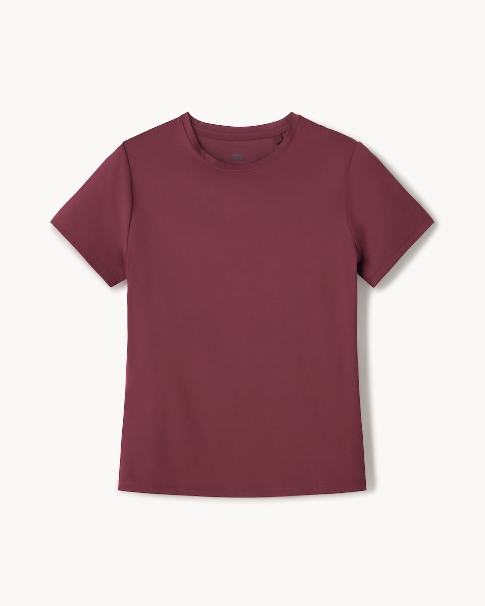 image 1 of F&F Active EVERYHOUR Short Sleeved T-Shirt  in Burgundy
