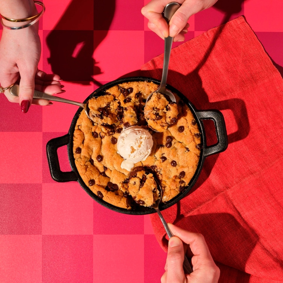 image 1 of Spooners Molten Chocolate Chip Cookie Dough Dessert 250g