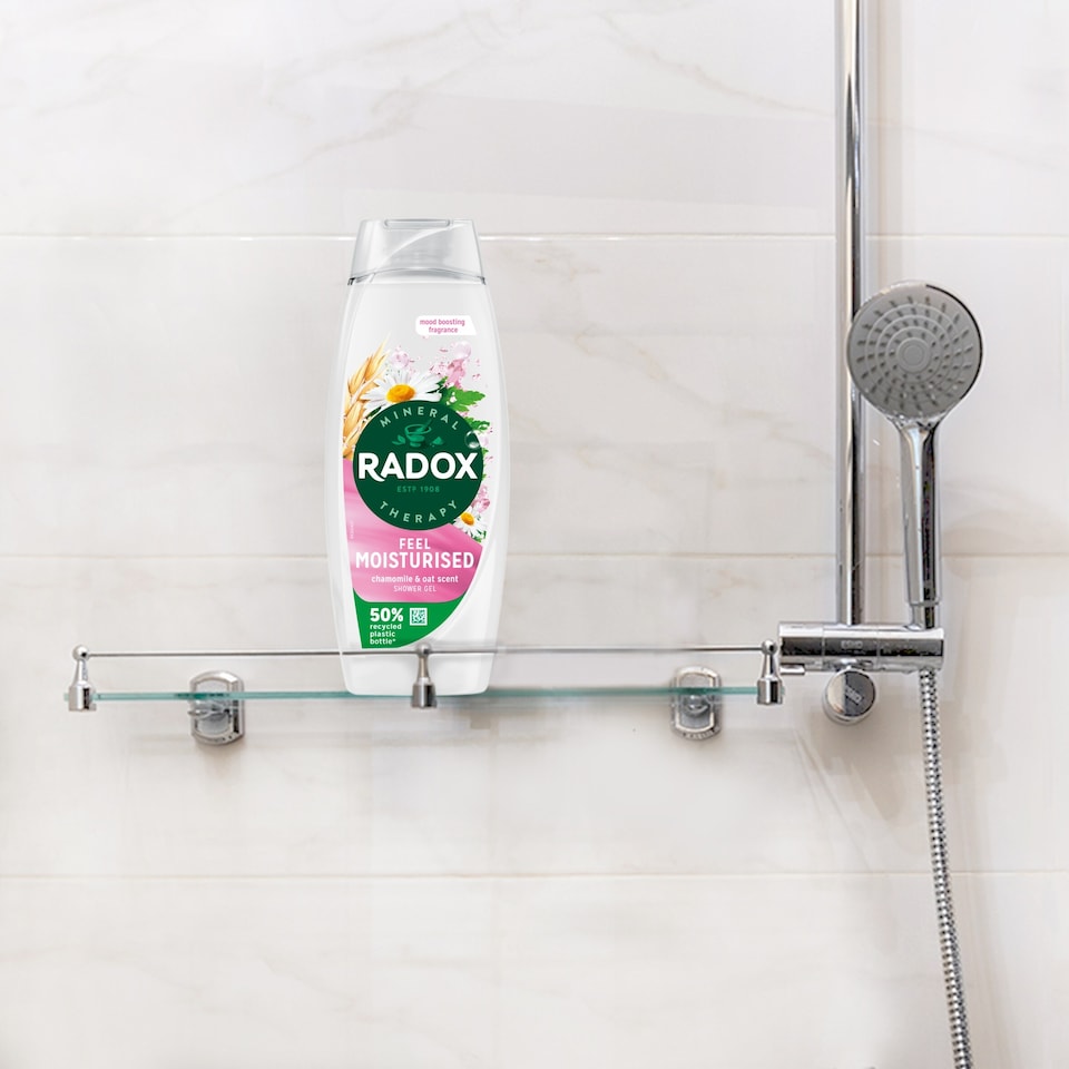 image 1 of Radox Chamomile & Oats Feel Moisturised Shower Gel Body Wash 450ml