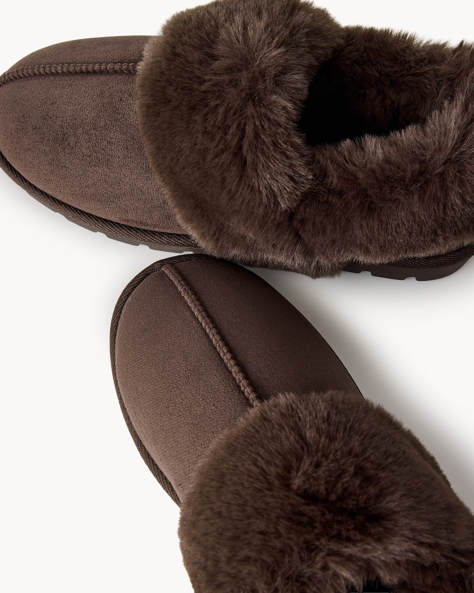 image 1 of F&F Faux Fur Lined Slippers in Chocolate