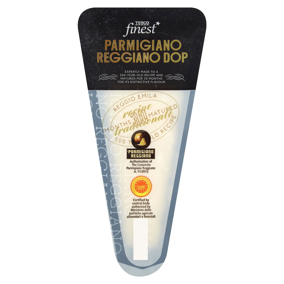 Tesco Finest Parmigiano Reggiano polotučný extra tvrdý syr z nepasterizovaného mlieka 170 g