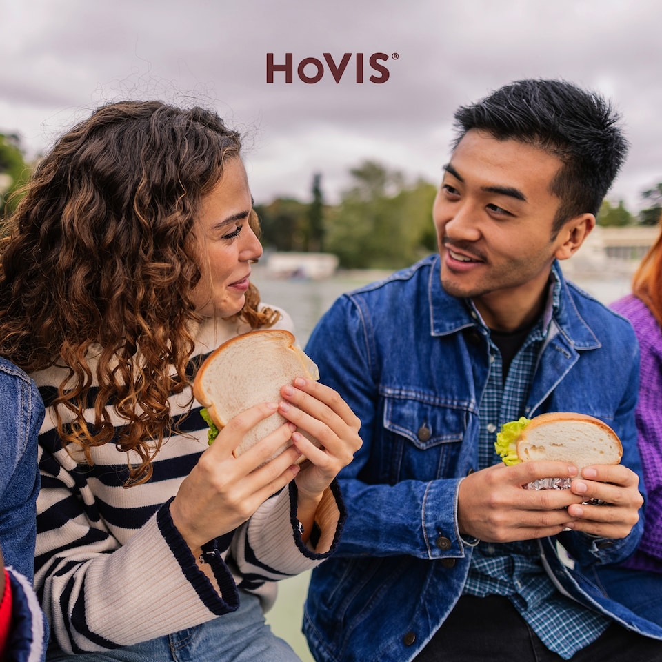 image 1 of Hovis White 'n' Fibre Sliced Bread 800g