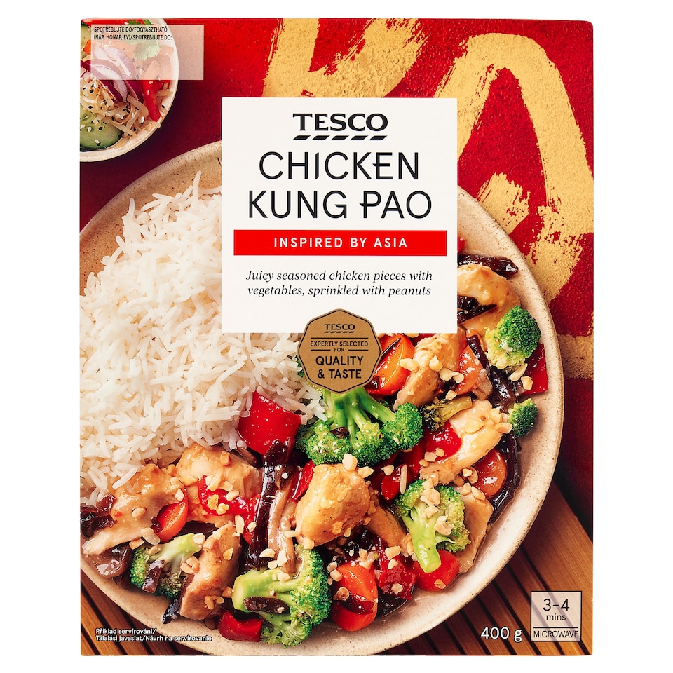 Tesco Kousky dušeného kuřecího masa v kung pao omáčce se zeleninou, vařenou rýží a arašídy 400g