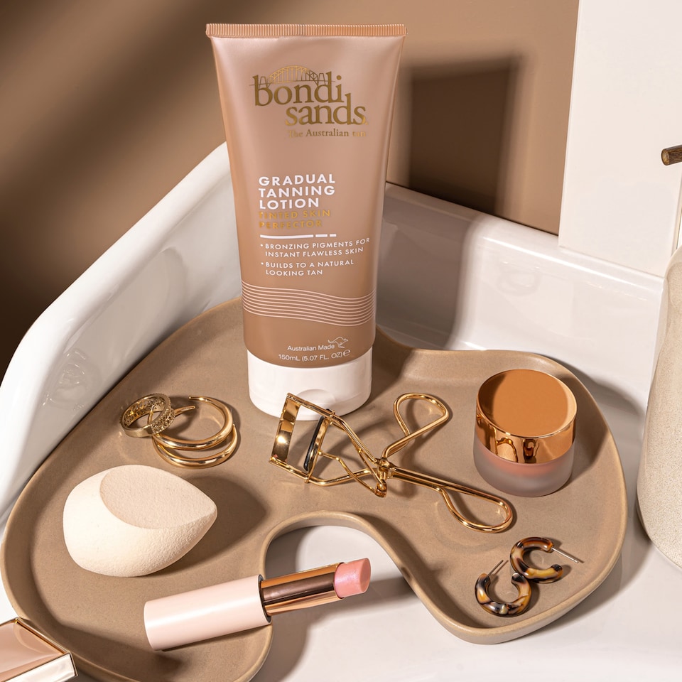 image 1 of Bondi Sand Gradual Tanning Lotion Skin Perfector 150Ml