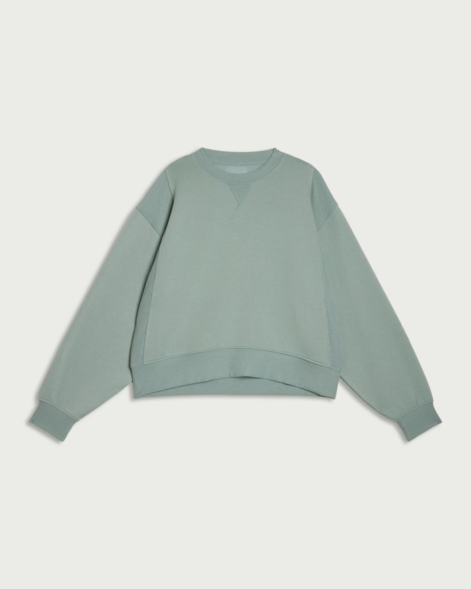 image 1 of F&F Active AFTERCLASS Sweatshirt in Green