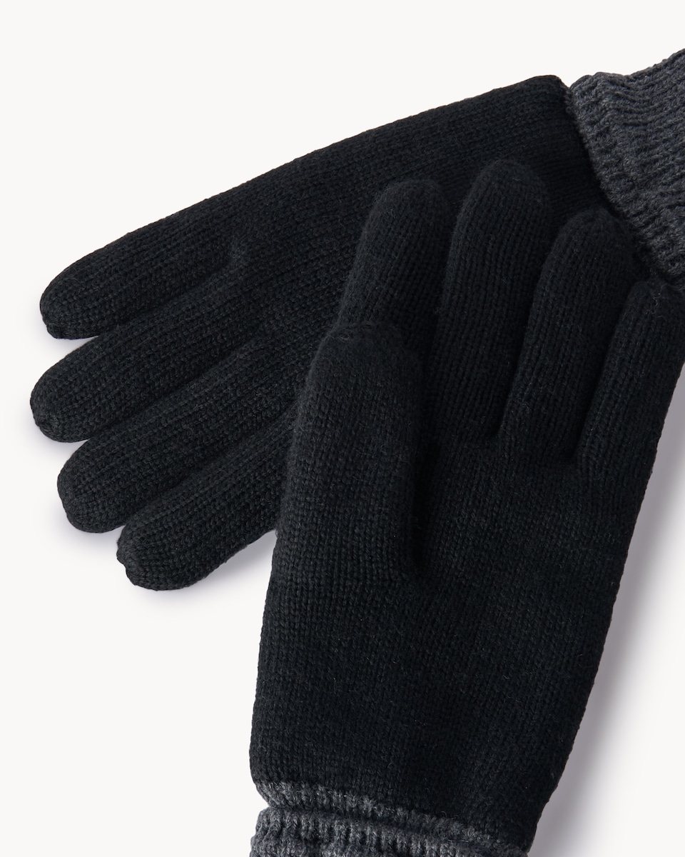image 1 of F&F 3M Thinsulate™ Knitted Gloves in Grey