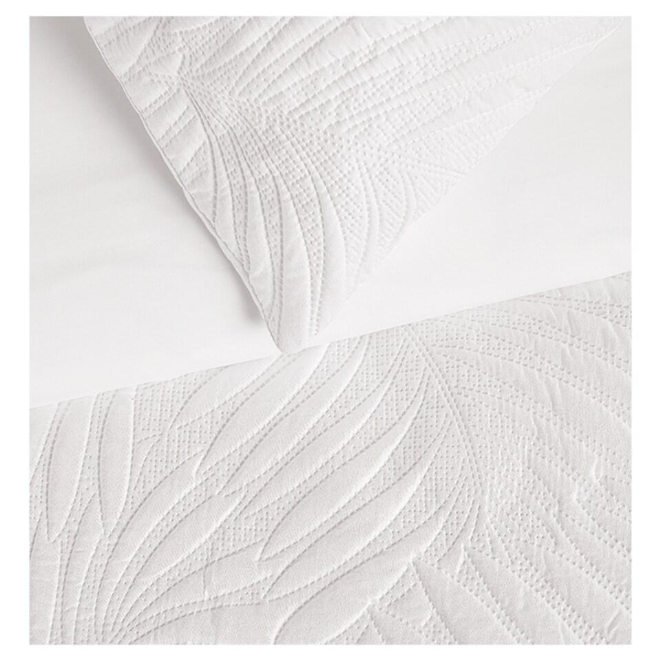 image 1 of F&F Home Bedding Natures Way Quilted Fern Duvet Set Double
